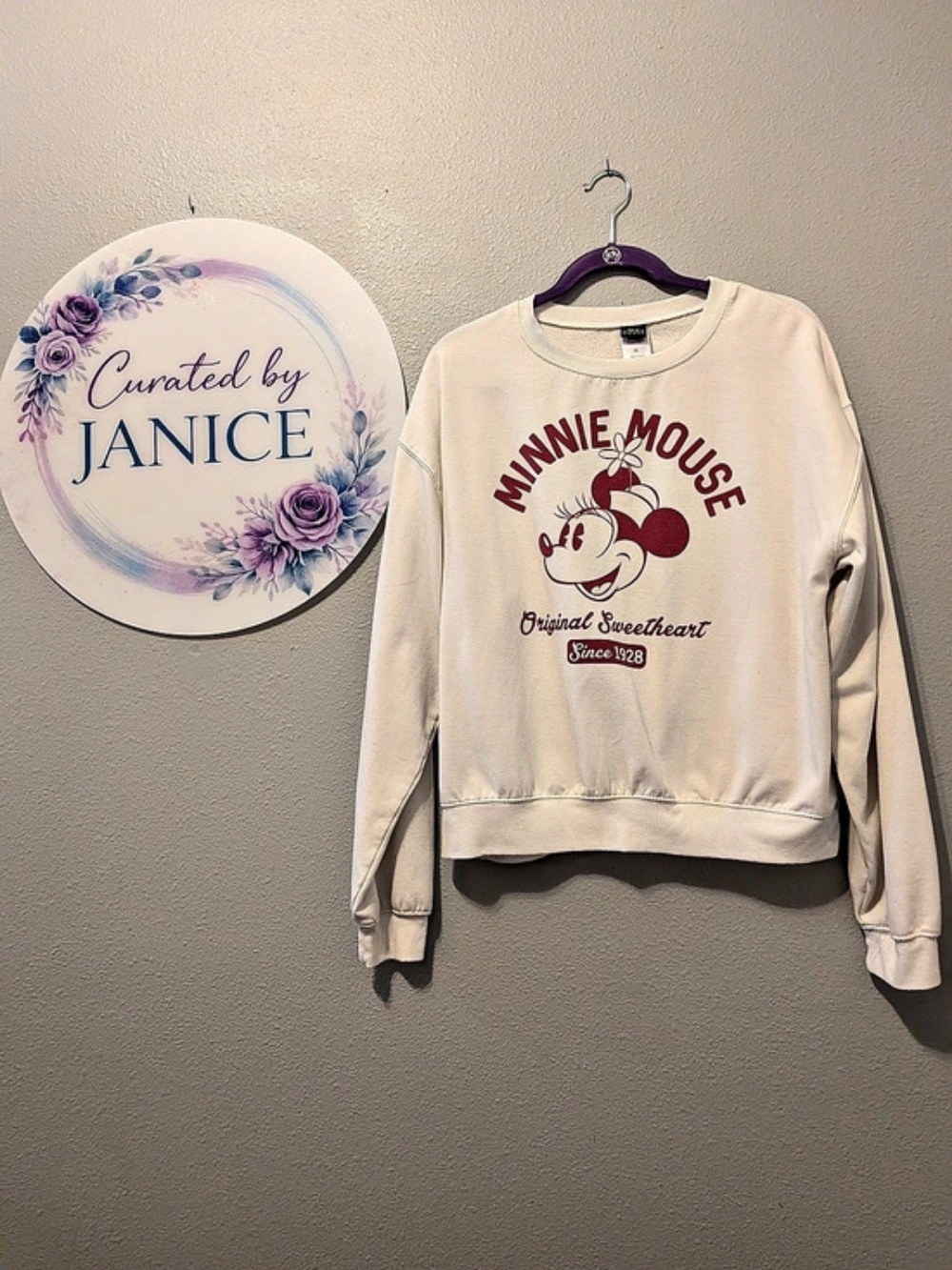 Disney | Minnie Mouse Original Sweetheart Since 1928 Sweatshirt | Size XL